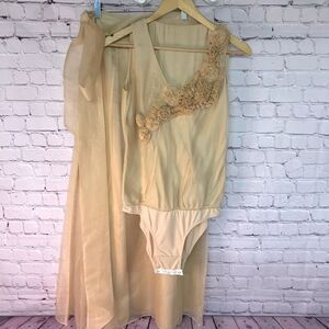 Hoss Intropia Full Length Silk Organza Boho Whimsical Gold Dress Wedding Size 8